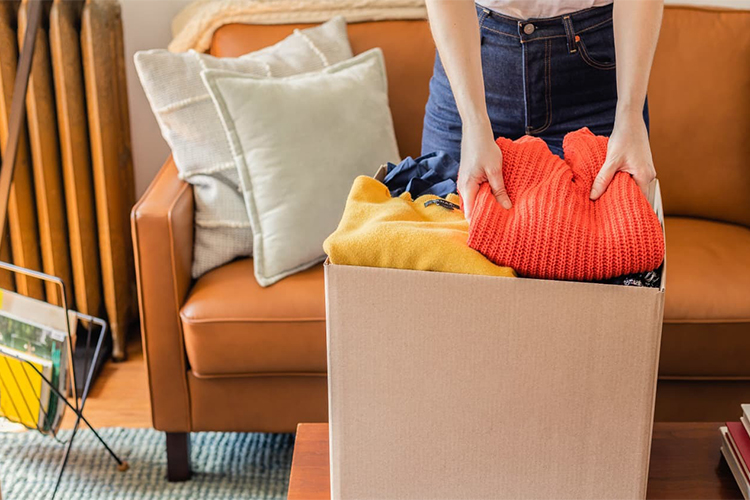 Top tips when it comes to de-cluttering your home.